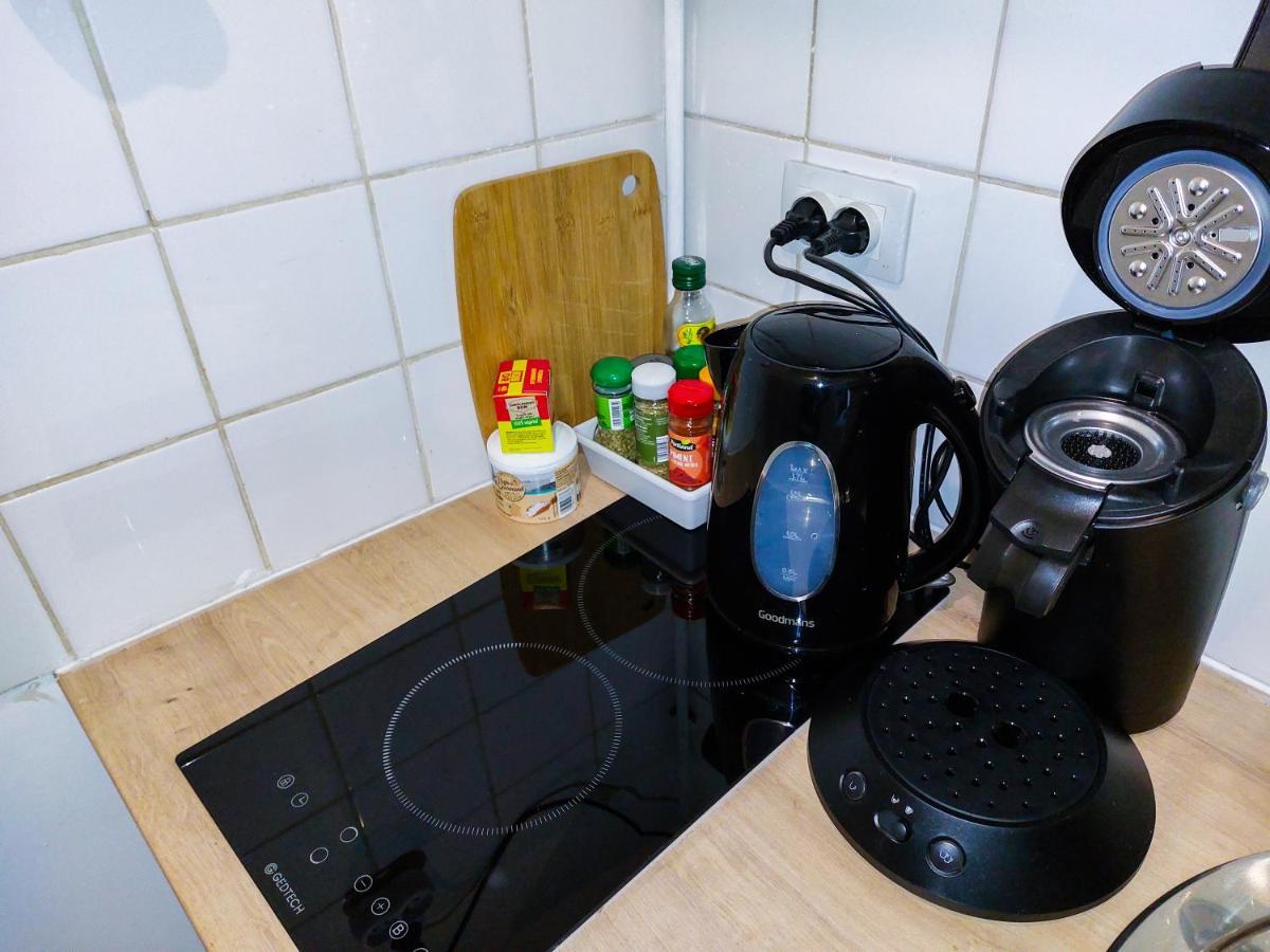 L'Essentiel - Tout Inclus ! Petit Dejeuner, Canal Plus, Netflix, Literie, Serviettes Rouen Exterior photo