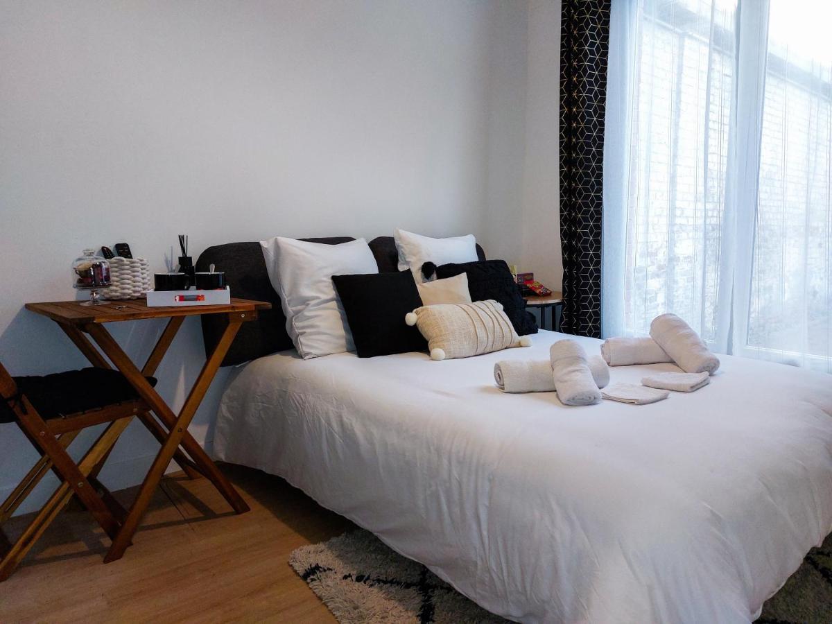 L'Essentiel - Tout Inclus ! Petit Dejeuner, Canal Plus, Netflix, Literie, Serviettes Rouen Exterior photo